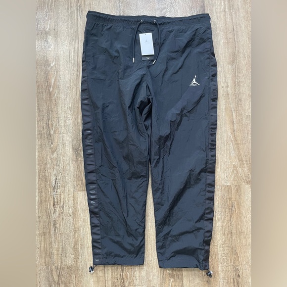 Nike Air Jordan Essential Nylon Repel Pants Black Men’s Sz XXL FB7292-010 - Picture 1 of 6
